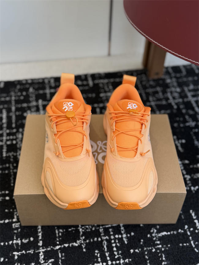 L0ew* sneaker