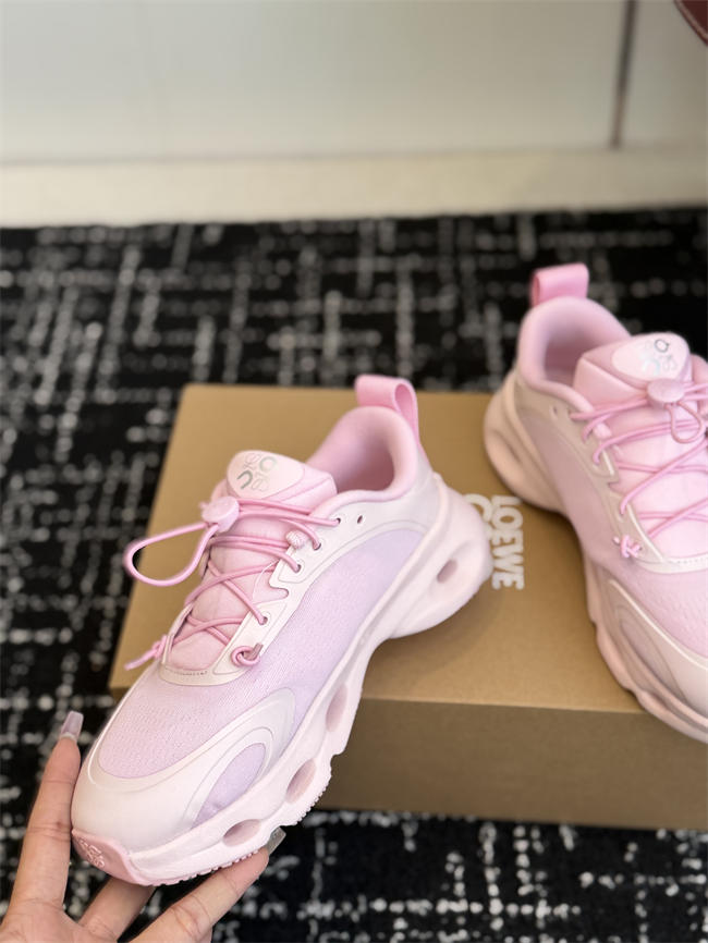 L0ew* sneaker
