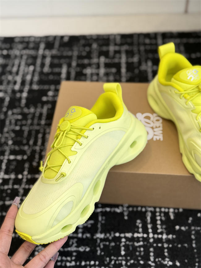 L0ew* sneaker