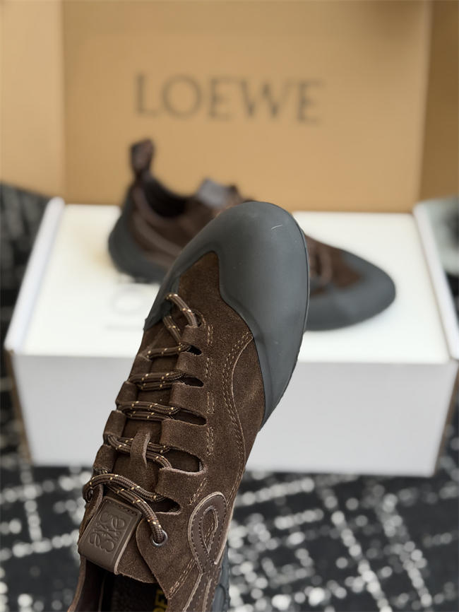 L0ew* sneaker