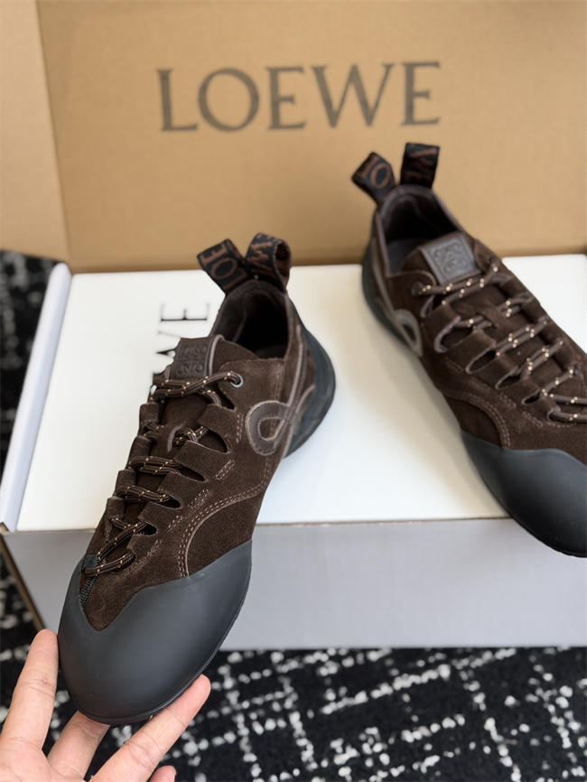 L0ew* sneaker
