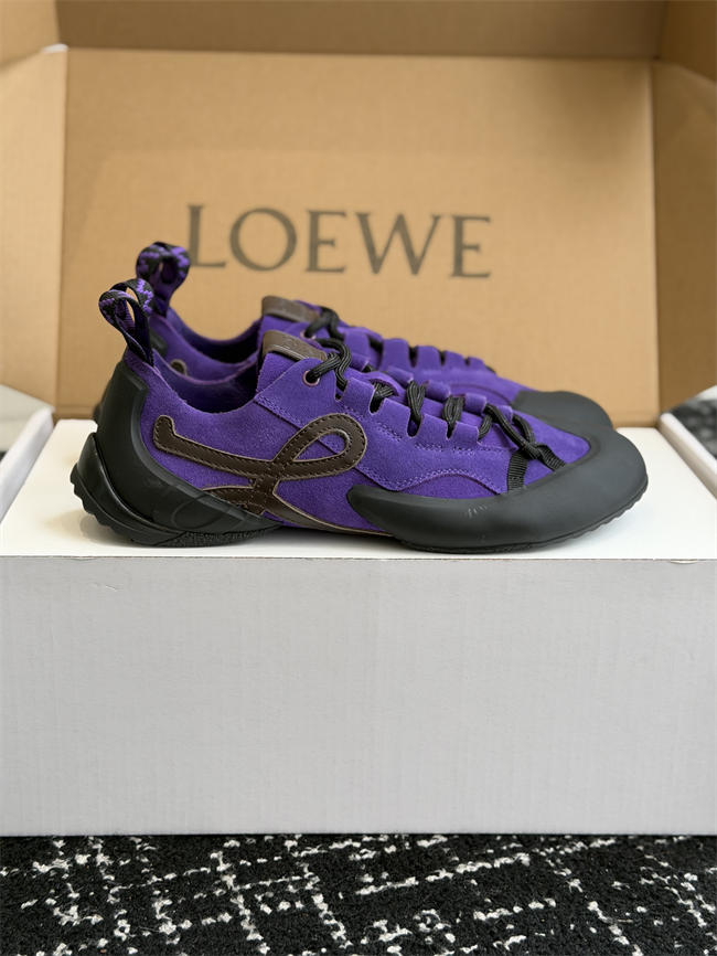 L0ew* sneaker
