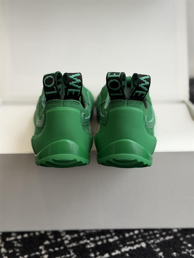 L0ew* sneaker