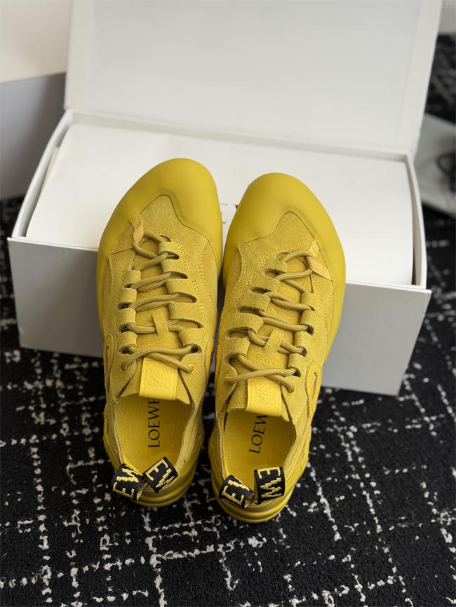 L0ew* sneaker