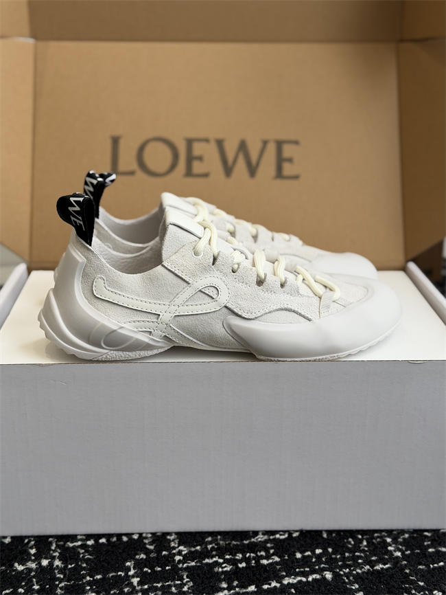 L0ew* sneaker