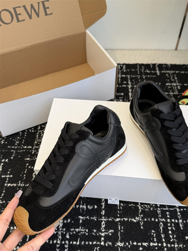L0ew* sneaker