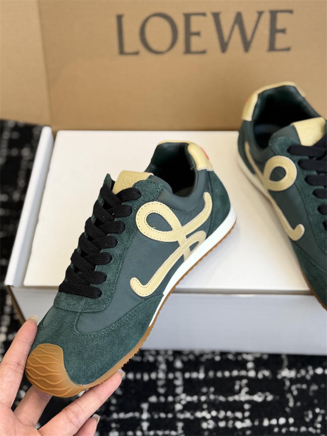 L0ew* sneaker