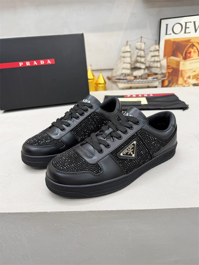Pra*a sneaker