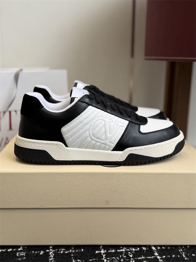 Valentino Sneakers