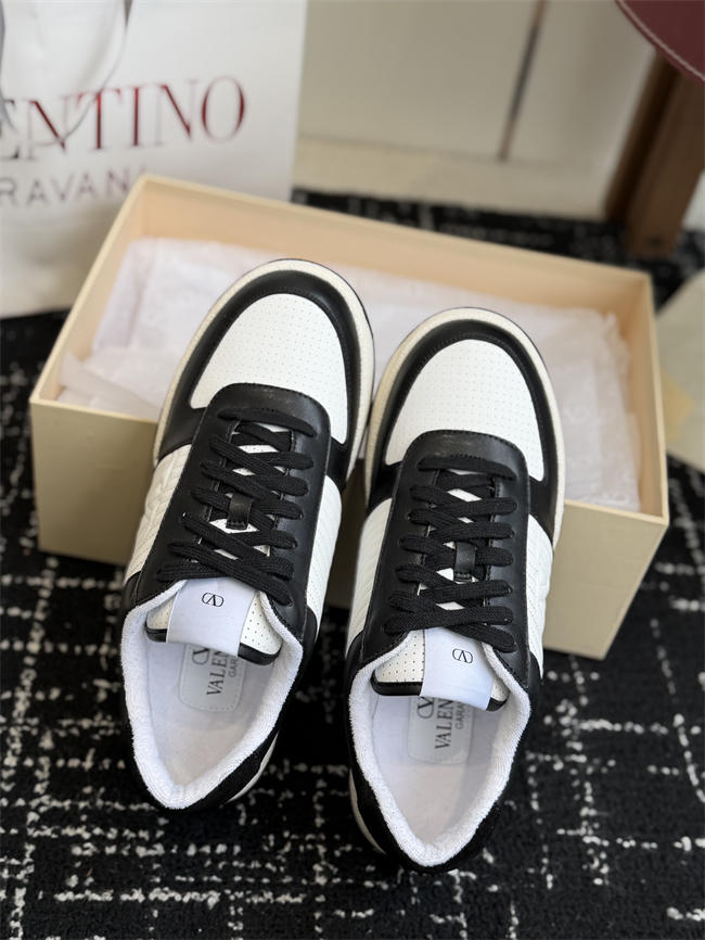 Valentino Sneakers