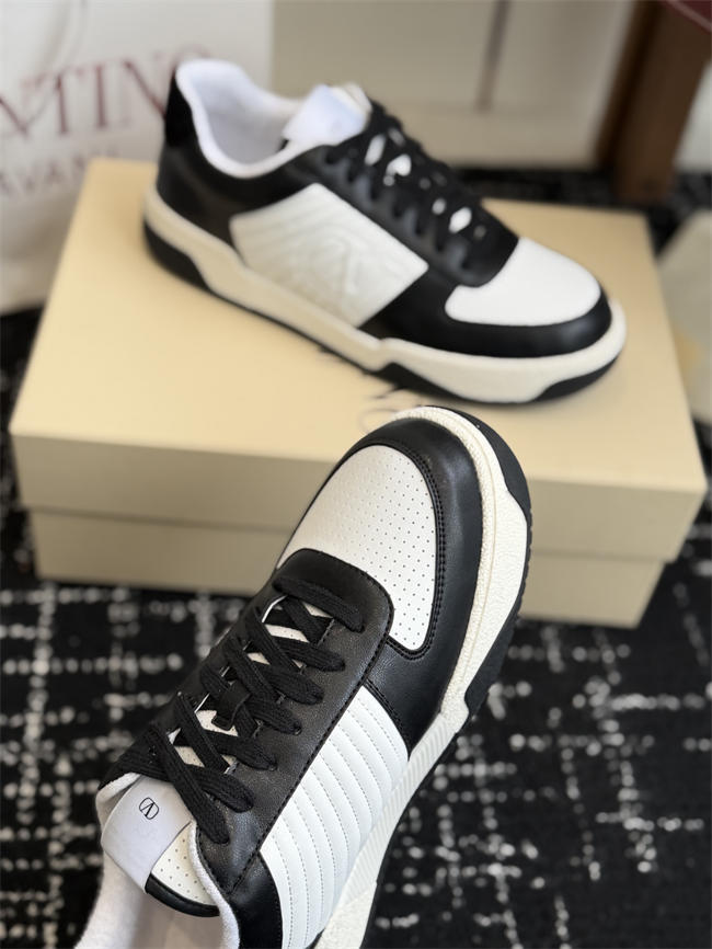 Valentino Sneakers