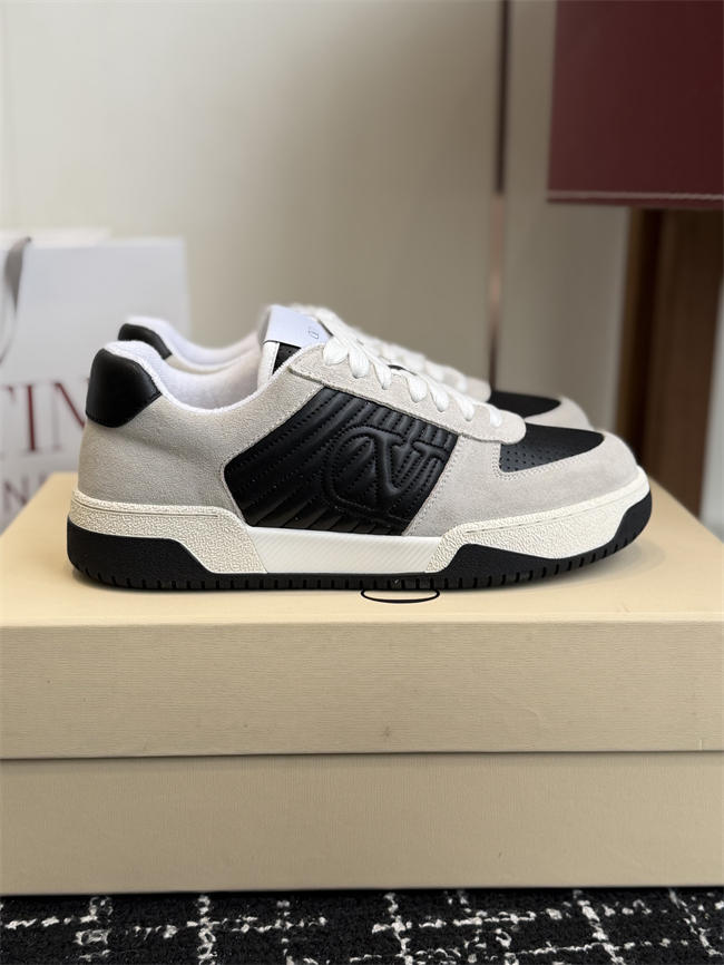 Valentino Sneakers