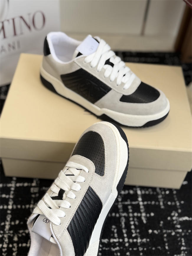 Valentino Sneakers