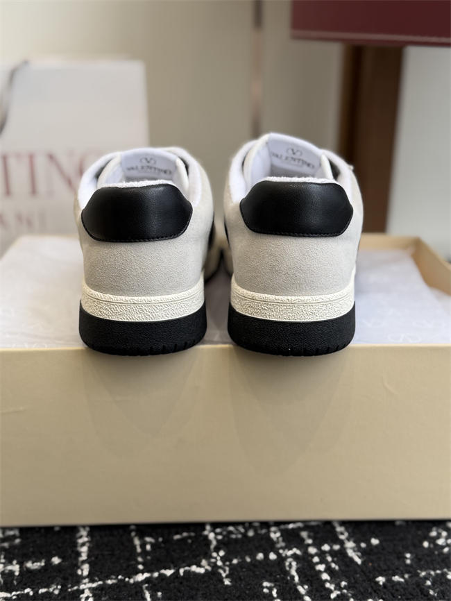 Valentino Sneakers