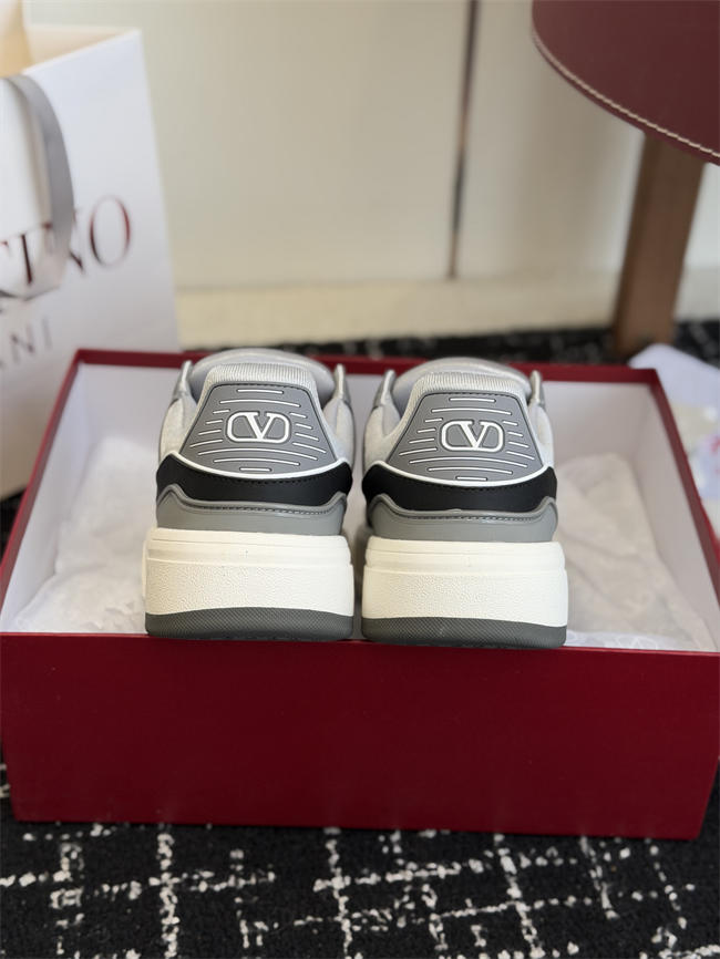 Valentino Sneakers