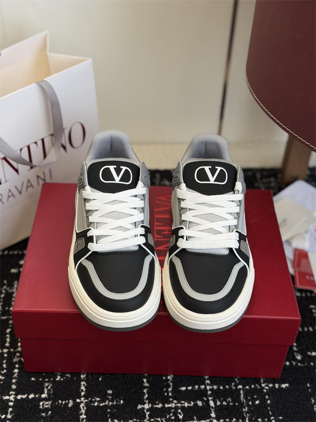 Valentino Sneakers