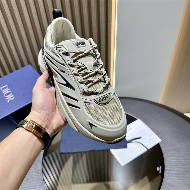 D10r b44 blade sneaker