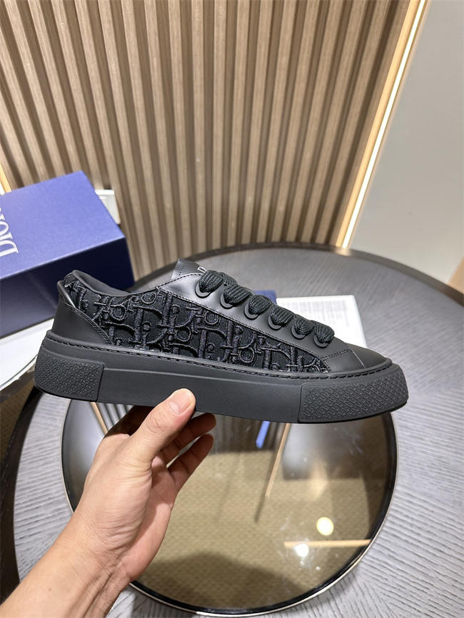 D10r sneaker