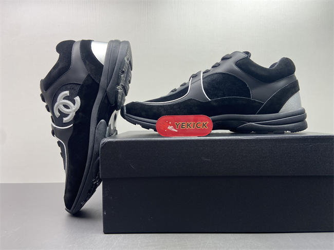 Chanal Sneakers