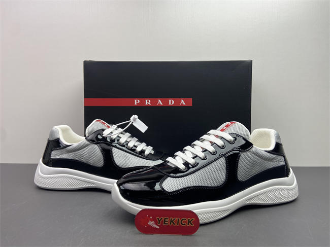 Pra*a america’s cup black
