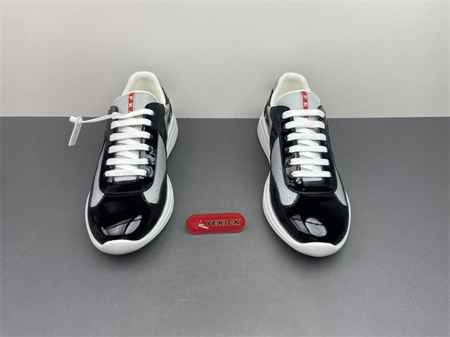 Pra*a america’s cup black