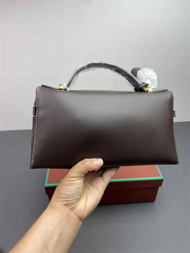 L0r0 P1ana bag