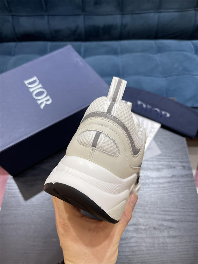 D10r b22 sneaker