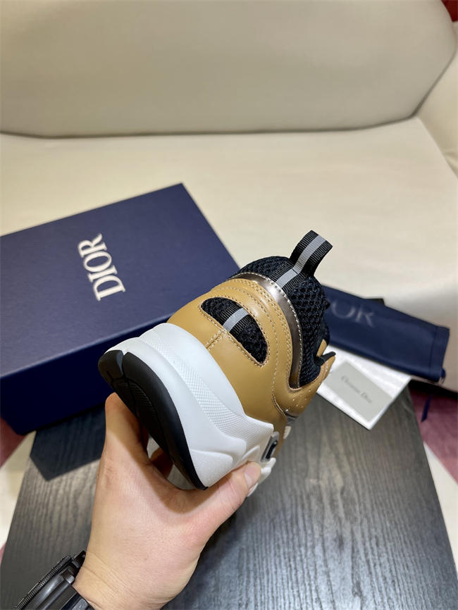 D10r b22 sneaker