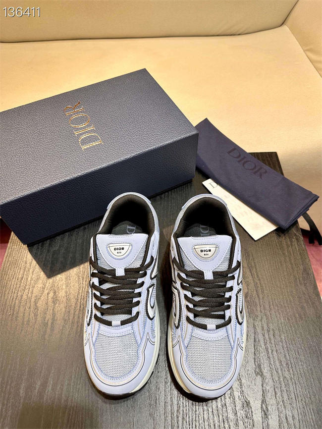 D10r b30 sneaker