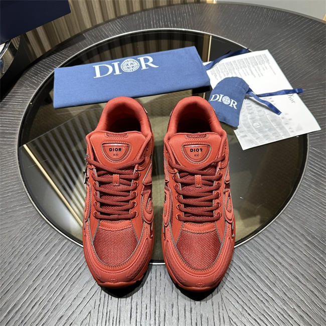 D10r b30 sneaker