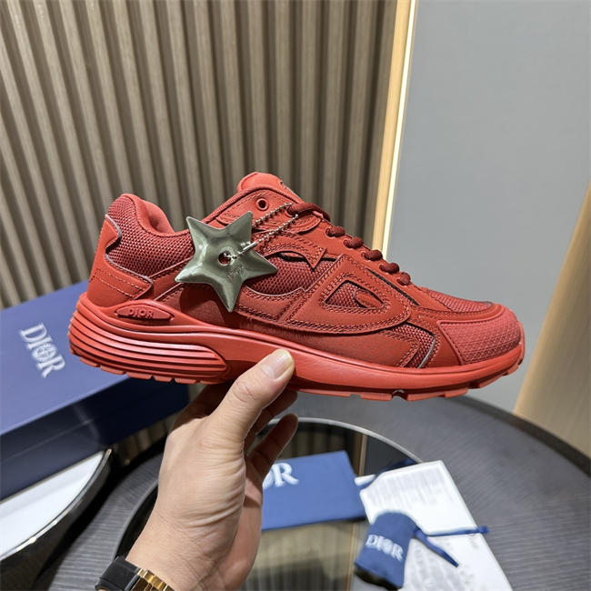 D10r b30 sneaker