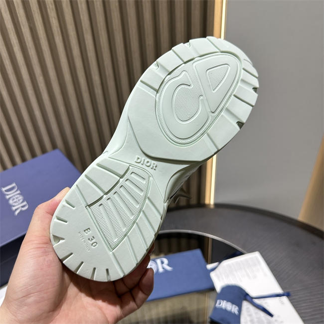 D10r b30 sneaker