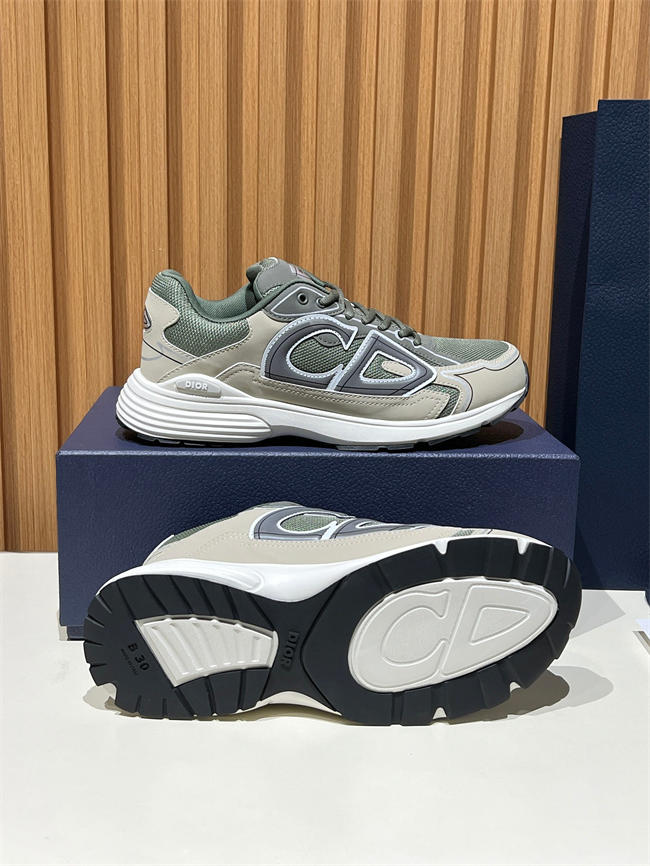 D10r b30 sneaker