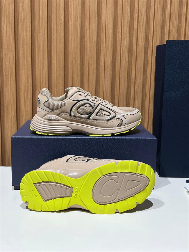 D10r b30 sneaker