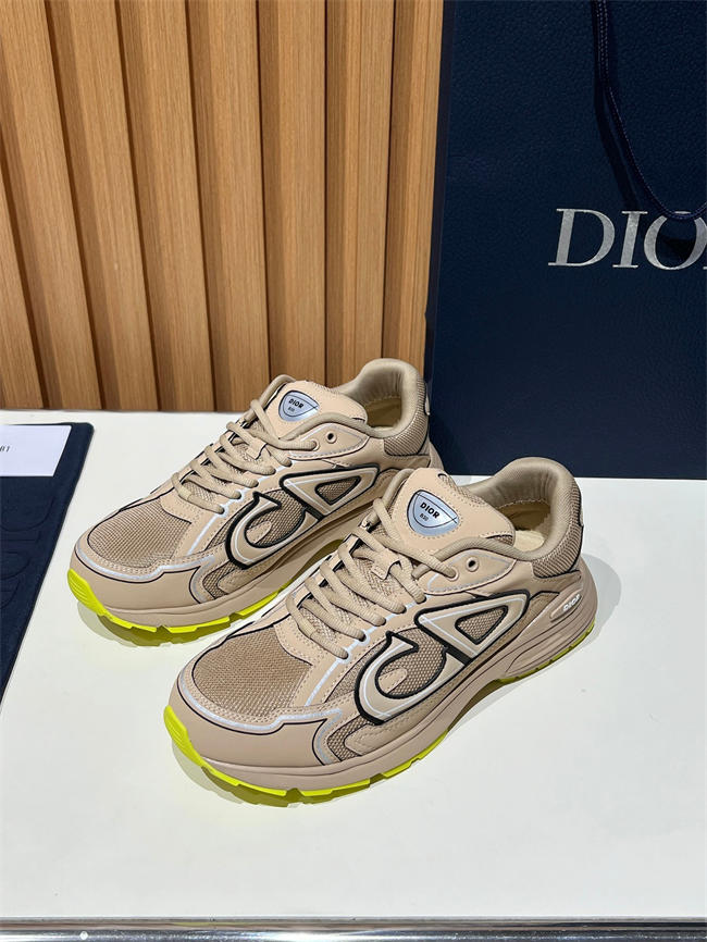 D10r b30 sneaker