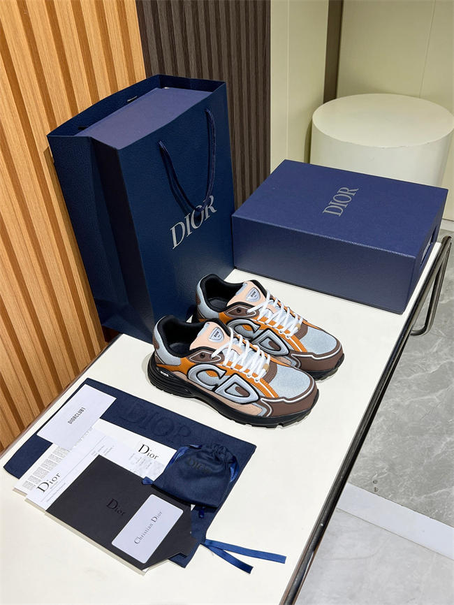 D10r b30 sneaker