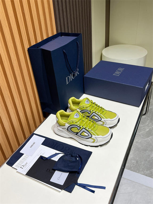 D10r b30 sneaker