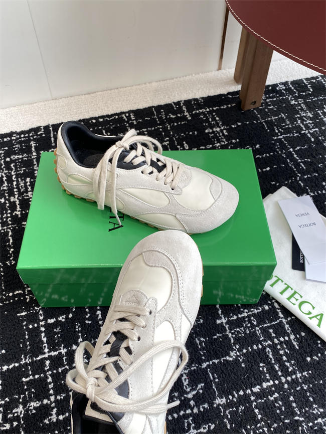 b0tt*ga Ven*ta sneaker
