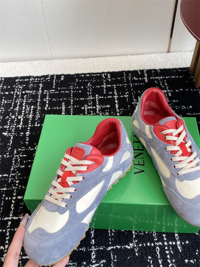b0tt*ga Ven*ta sneaker