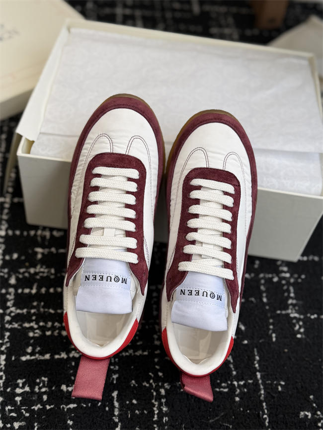 Mcqv*en sneaker