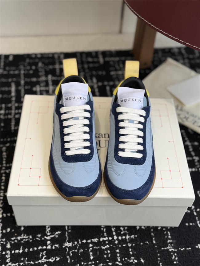Mcqv*en sneaker