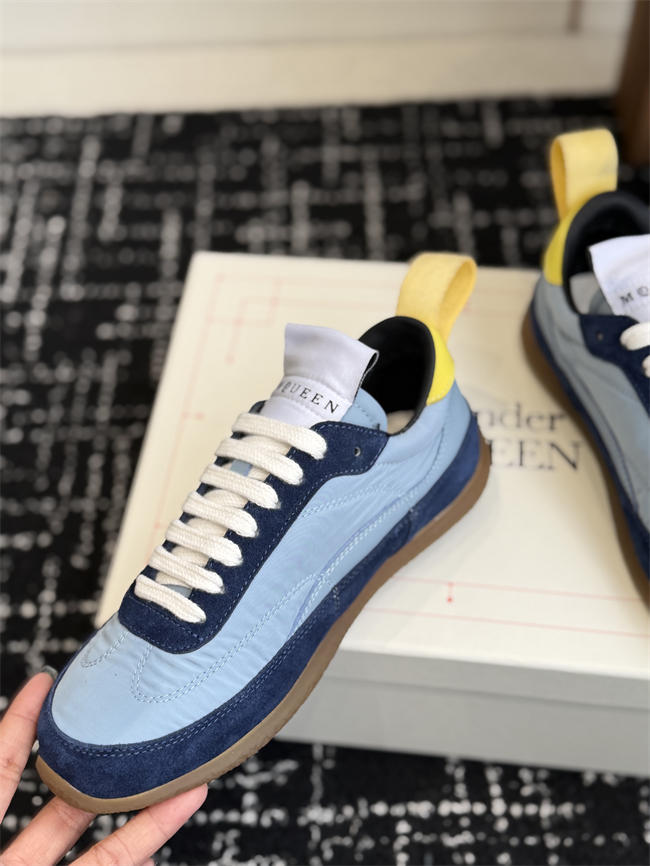 Mcqv*en sneaker