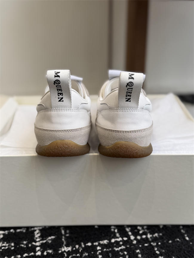 Mcqv*en sneaker