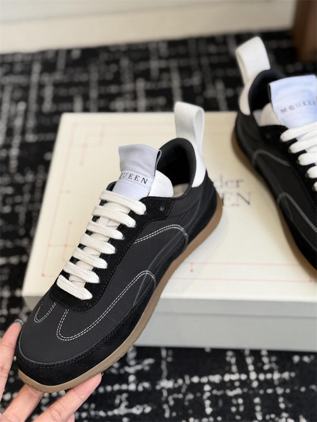 Mcqv*en sneaker