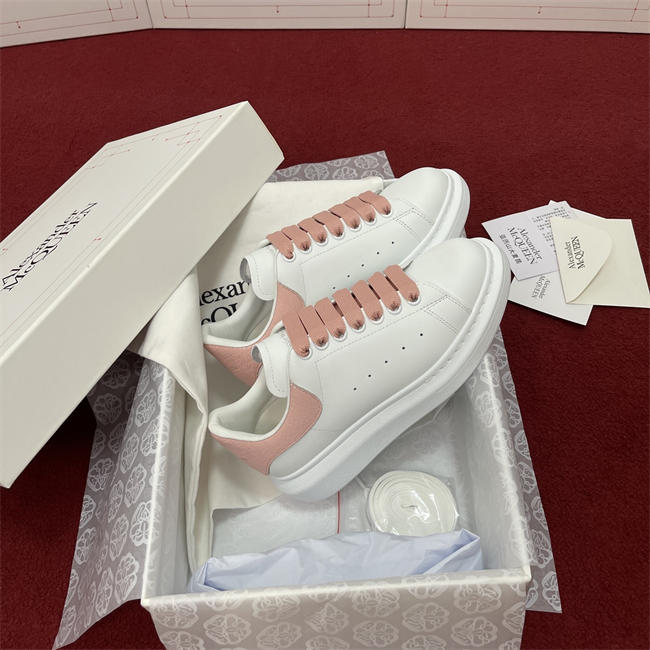 Mcqv*en sneaker