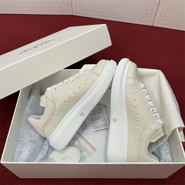Mcqv*en sneaker