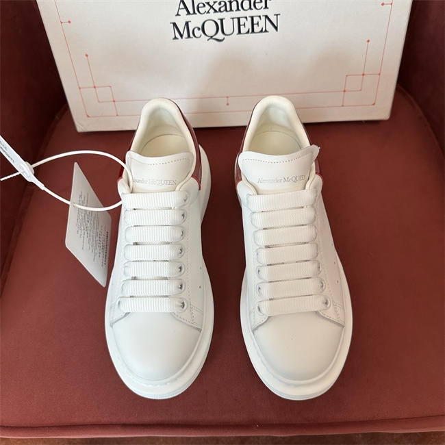 Mcqv*en sneaker