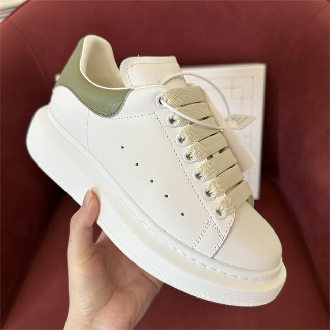 Mcqv*en sneaker