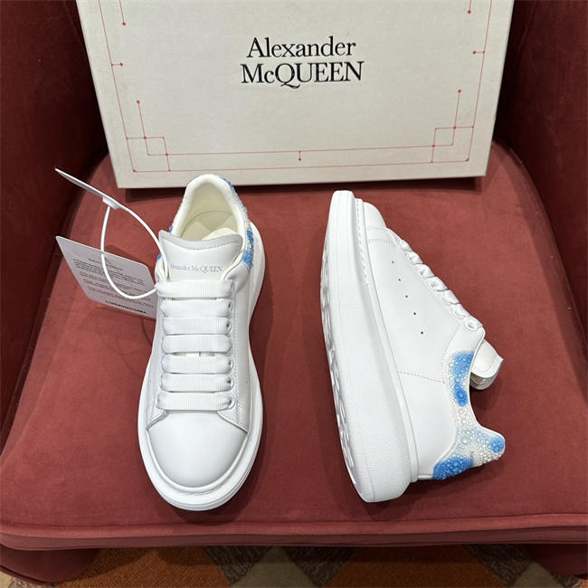 Mcqv*en sneaker