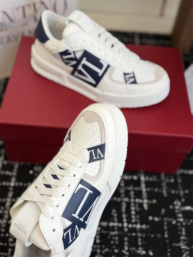 Valentino Sneakers